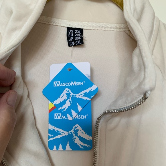 MAGCOMSEN Women's Velour Jacket Zip Up NWT 🌴 - Picture 5 of 10